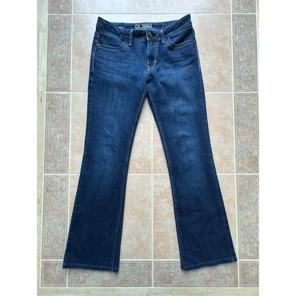 DL1961 Jennifer 4 Way stretch 360 comfort High Rise‎ boot Jeans Women Size 28 - Picture 1 of 11